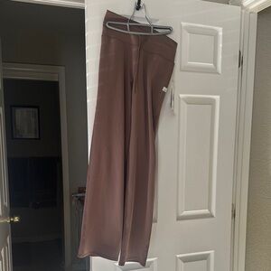 Vuori wide leg pants